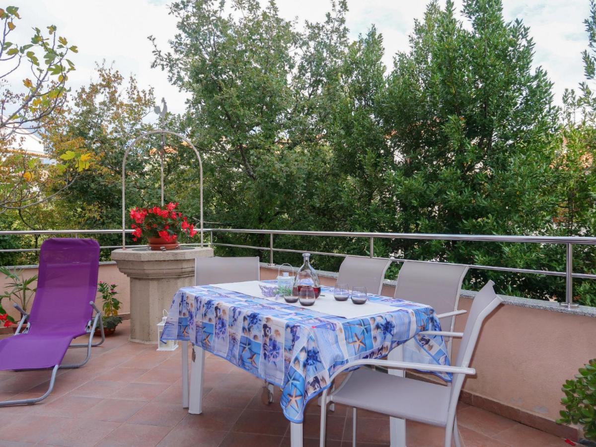 Apartment Vera - Mlk325 By Interhome Malinska Esterno foto
